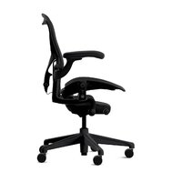 Herman Miller Aeron velikost B black edition